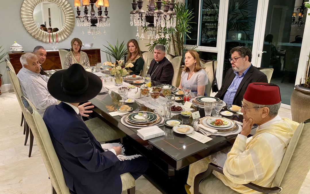 IFTAR CON LÍDERES RELIGIOSOS.